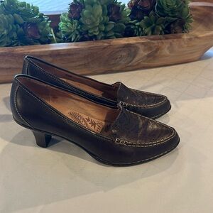 Sofft 1011775 Brown Crocodile Leather Loafer loafers pumps Heels Size 9‎ EUC